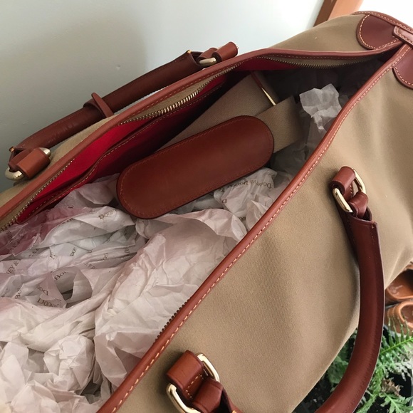 Dooney&Bourke luggage bag - Picture 5 of 5